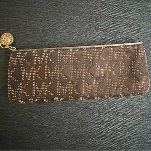 Michael Kors wristlet